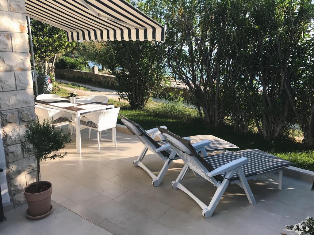 Apartment Puntica Петркане Екстериор снимка